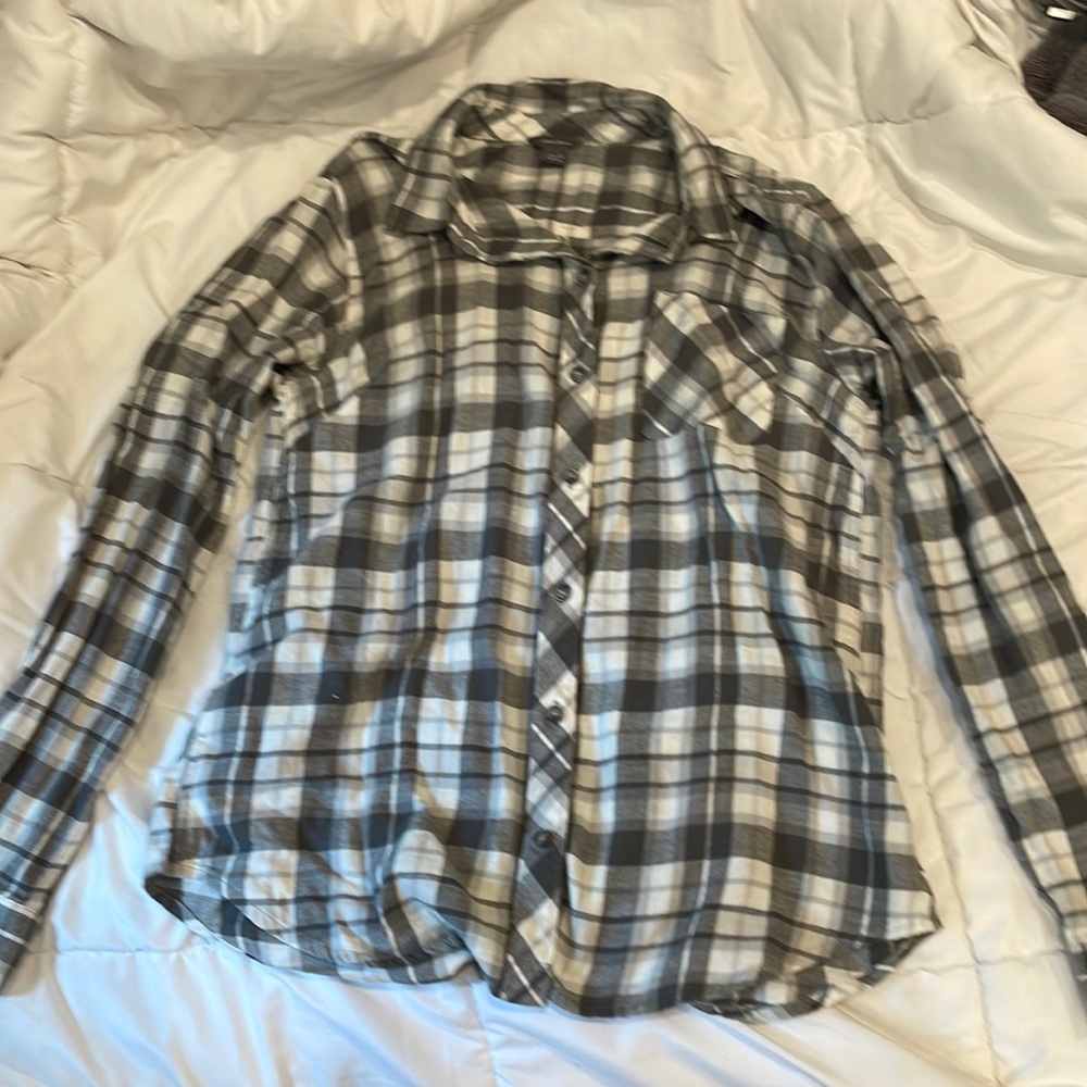 Women’s small button up white and grey flannel
